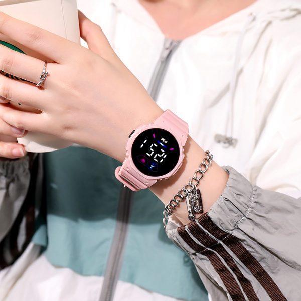 Women's Quartz Sports Watch -1 Pc Stylish & Water Resistant
